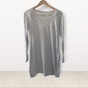 Victoria’s Secret Long Sleeve Sleep Shirt Pajamas - size M purple and white